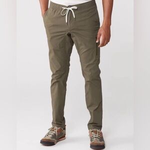 Men's Vuori Olive Ripstop Travel Joggers Sz. XXL